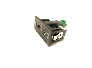 Volkswagen Passat B8 (2014–2023) USB-pesa 5G0035222E - 5