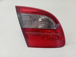 Mercedes Benz E-Class W211 (2002–2009) Rückleuchte Heckleuchte innen A2118202964