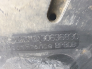 VOLVO XC70 (2000–2007) Luftfiltergehäuse 30636830 - 4