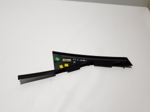 Porsche Cayenne (2010–2017) Rear side door outer window molding 7P5853589 - 2