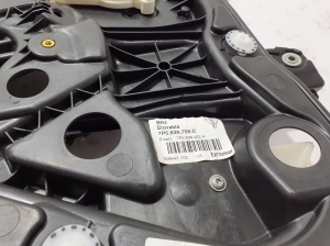 Porsche Cayenne (2010–2017) Rear side door window regulator 7P5839756C - 2