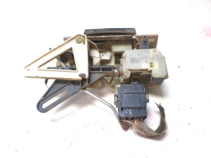VOLVO XC70 (2000–2007) Heckklappenschloss 30716331 - 5