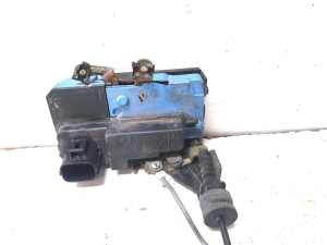 VOLVO XC70 (2000–2007) Front door lock 30753824 - 3