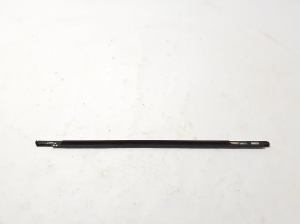 Porsche Cayenne (2010–2017) Rear side door outer window molding 7P0839476G - 2