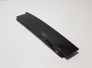 Porsche Cayenne (2010–2017) Rear side door outer window molding 7P5853352 - 3