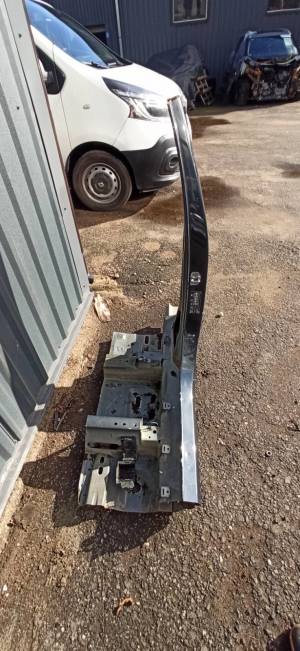VOLVO XC90 (2015–2024) Center pillar 31416314 - 2