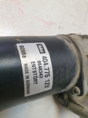 VOLVO XC70 (2000–2007) Scheibenwischermotor vorne 8648343 - 3