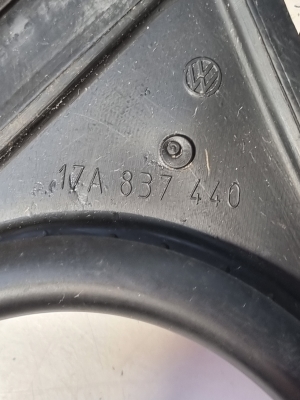 Volkswagen Jetta VII (2021–2026) Esiukse tihenduskumm 17A837440 - 2