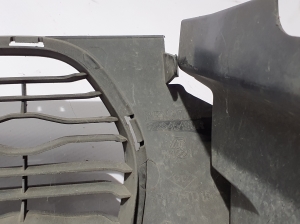 Dacia Duster (2017–2024) Front bumper lower grille - 3