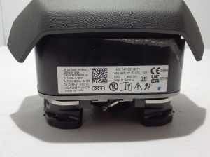 AUDI A5 (2016–2026) Stūres drošības spilvens 8B3880201F - 4