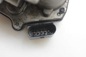 Volkswagen Golf VII (2012–2026) Accelerator valve 04L128063T - 2