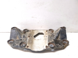 VOLVO XC70 (2000–2007) Halter Hinterachsdifferential 30639931 - 2