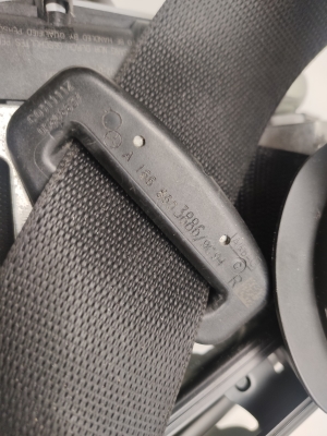 Mercedes Benz ML-Class 166 (2011–2015) Front seat belt A1668603886 - 2