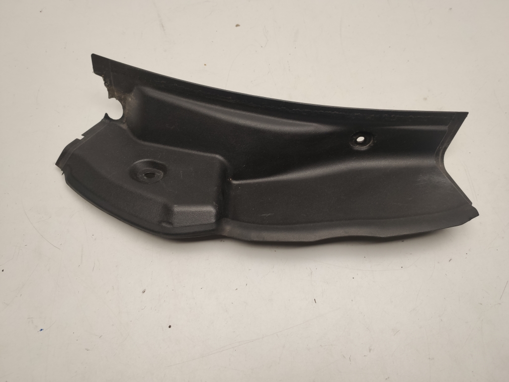 Mercedes Benz ML-Class 166 (2011–2015) Trunk lid hinge trim A1666910308 Mercedes Benz ML-Class 166 (2011–2015) Trunk lid hinge trim A1666910308