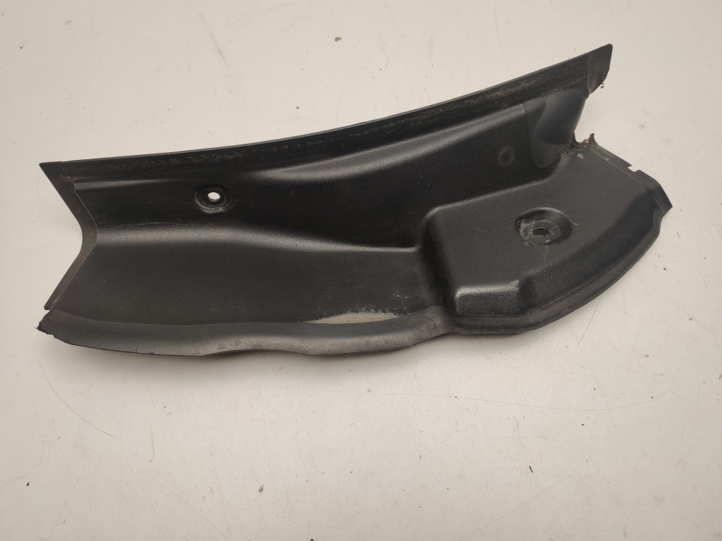 Mercedes Benz ML-Class 166 (2011–2015) Trunk lid hinge trim A1666910208 Mercedes Benz ML-Class 166 (2011–2015) Trunk lid hinge trim A1666910208