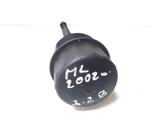Mercedes Benz ML-Class 163 (1998–2005) Õlifiltri korpuse pistik A1121800510 - 3