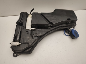 Mercedes Benz ML-Class 166 (2011–2015) Front washer fluid reservoir A1668601060 - 4
