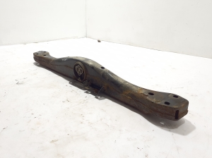 Porsche Cayenne (2010–2017) Getriebehalter 95834122530 - 2