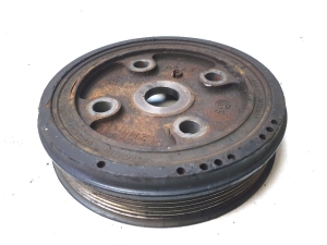 VOLVO XC70 (2000–2007) Crankshaft pulley 30731865 - 2