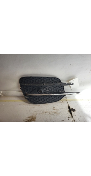 Unteres Stoßstangengitter vorne - A4478851200
