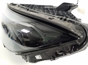 Mercedes Benz EQE V295 (2022–2026) Esituli A2959061901 - 9
