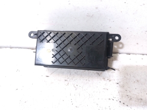 AUDI A8 D2 (1994–2002) Cimdu nodalījums 4D1863075F - 3