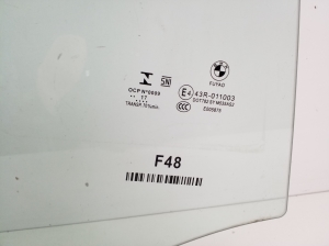 BMW X1 F48 (2015–2022) Aizmugurējo sānu durvju stikls 7349498 - 2