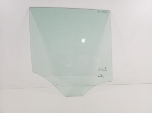   Rear side door glass  - 7349498 