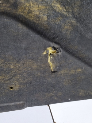 Mitsubishi Pajero IV (2006–2026) Hood sound insulation - 2