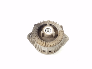 Mercedes Benz E-Class W207 (2009–2017) Engine mount A2122400000 - 4