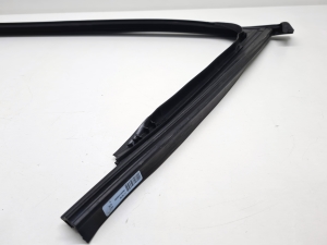 Volkswagen ID 7 E (2024–2026) Front door rubber seal 14A837440 - 11