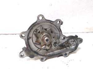 NISSAN Navara (1998–2007) Veepump - 2