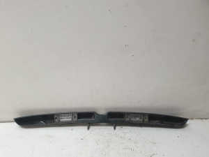 AUDI A4 B5 (1994–2001) Numbrimärgi valgustuse korpus 8D5827576B - 3