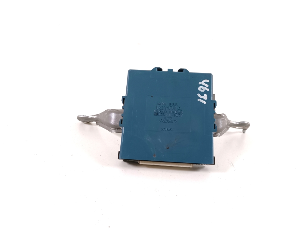 TOYOTA Corola Verso R1 (2004–2009) Control unit 896180F020 TOYOTA Corola Verso R1 (2004–2009) Control unit 896180F020