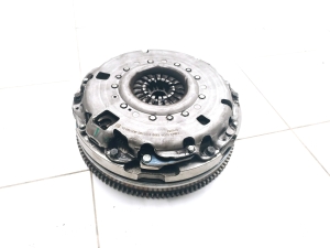   Clutch and its parts  - KK216477AC 