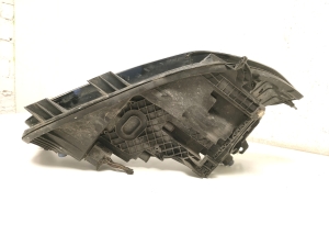 Jaguar XE (2015–2026) Esituli GX7313W030GD - 9