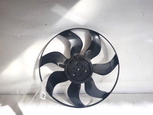 Mercedes Benz C-Class 205 (2014–2021) Dzesēšanas ventilatora lāpstiņa 3136613435 - 2