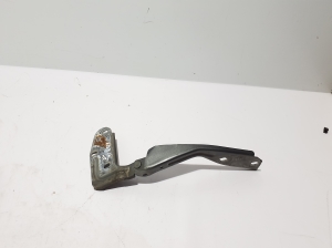 Porsche Cayenne (2010–2017) Hood hinge 7P5823301C - 2