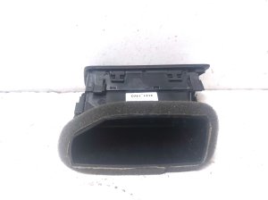 Volkswagen Passat B7 (2010–2014) Armatuurlaua ventilatsioonivõred 3AB819702A - 3