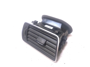 Volkswagen Passat B7 (2010–2014) Armatuurlaua ventilatsioonivõred 3AB819702A - 4
