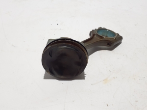 AUDI A5 (2016–2026) Piston et ses composants 06R107065 - 2