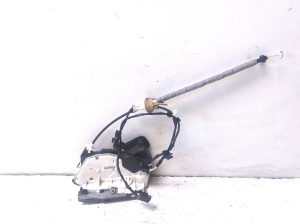Volkswagen Passat B8 (2014–2023) Rear side door lock 5E0839015 - 2