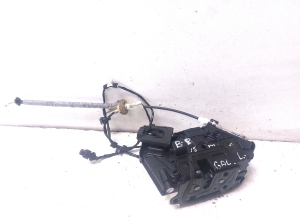 Volkswagen Passat B8 (2014–2023) Rear side door lock 5E0839015 - 3