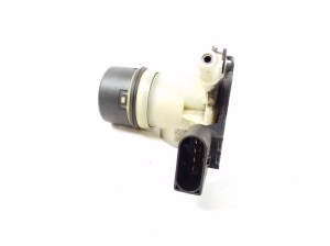 Mercedes Benz E-Class W207 (2009–2017) AdBlue pump A0024707794 - 4