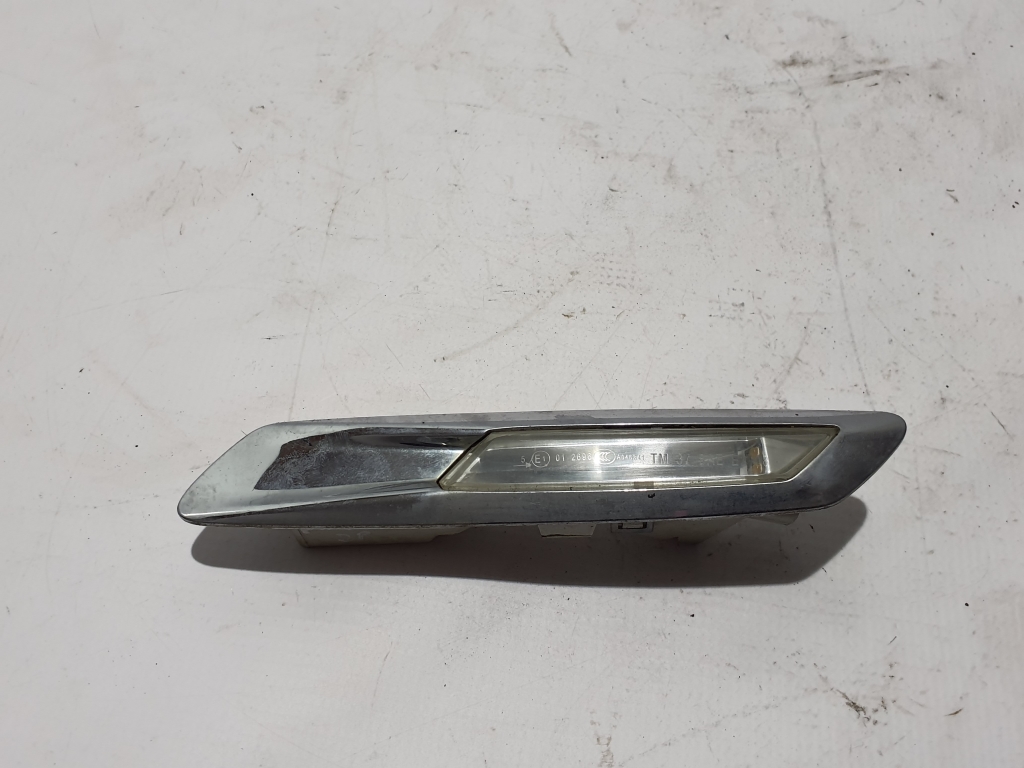 BMW 5 SERIES F11 (2010–2017) Front fender turn signal 7154168 BMW 5 SERIES F11 (2010–2017) Front fender turn signal 7154168