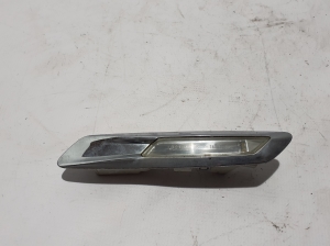   Front fender turn signal  - 7154168 
