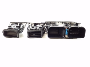 Mercedes Benz E-Class W207 (2009–2017) Dashboard air vent grilles A2078300000 - 5