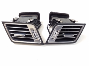 Mercedes Benz E-Class W207 (2009–2017) Dashboard air vent grilles A2078300000 - 6