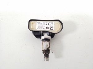 Mercedes Benz A-Class 176 (2012–2018) Reifendrucksensor A0009050030 - 2