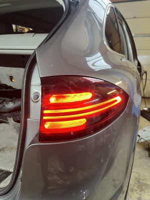 Porsche Cayenne (2010–2017) Eckleuchte hinten 7P5945208N - 6